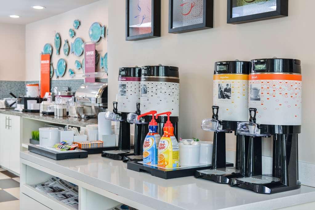 Hampton Inn Vero Beach Outlets Ресторант снимка