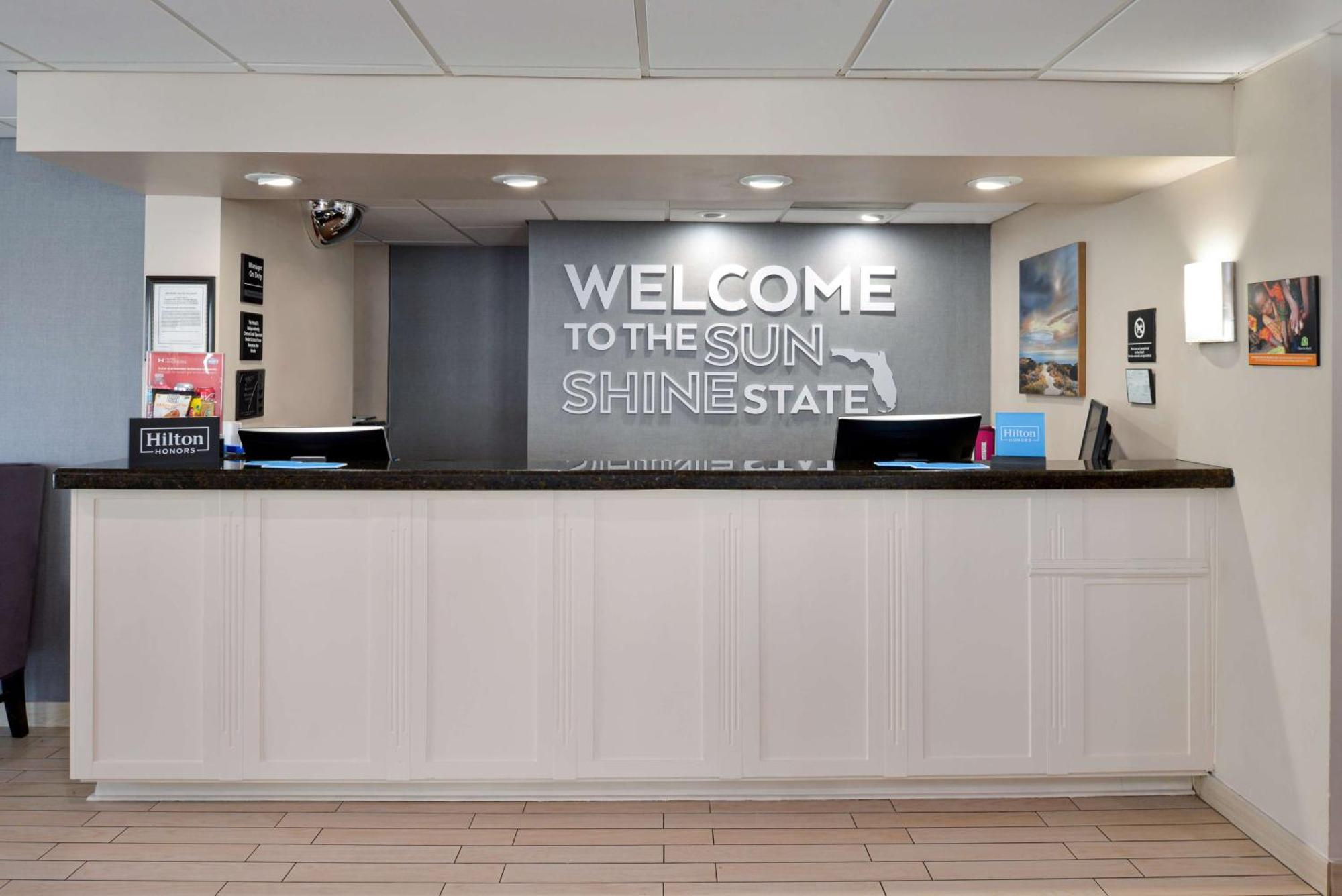 Hampton Inn Vero Beach Outlets Екстериор снимка