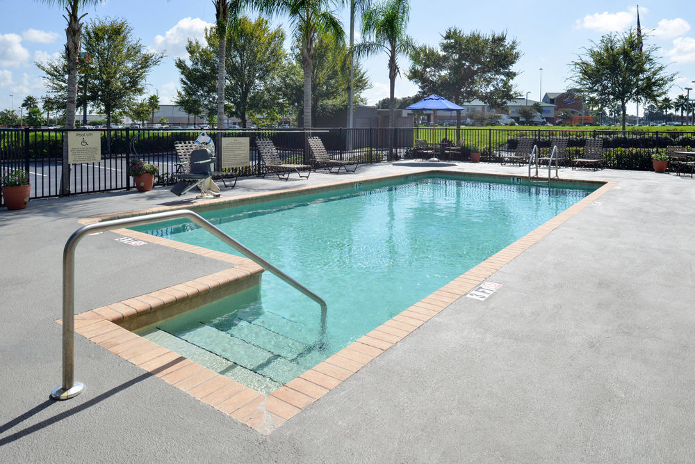 Hampton Inn Vero Beach Outlets Екстериор снимка